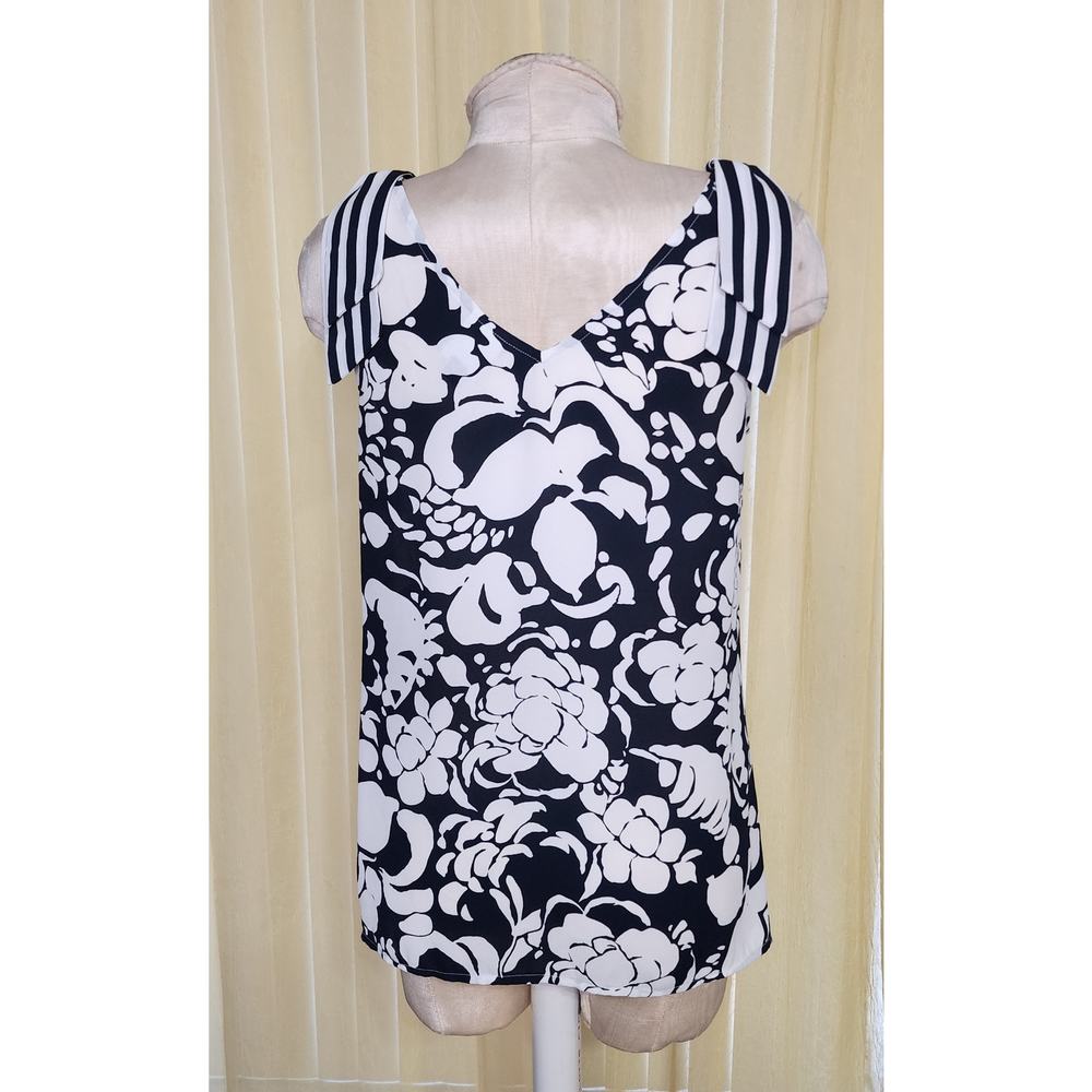 Cabi Womens Shoulder Tie Sleeveless Tank S Navy Blue White Floral